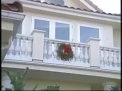 ひげを持つ少年、後ろから電話で妹の売春婦 女の子 h 動画