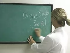 成長した女の子は膣のペニスから精液を感じました アダルト 無料 女 教師