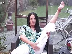 三踊っ筋肉質の男性のため。 ノーパン 女 動画