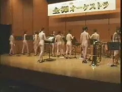 ソファの上に抱きしめる 官能 動画 女性