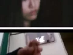 男はトランクから突き出た鶏を殴った。 えろ 女性