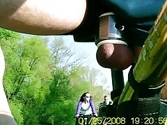 タフな男性は、トイレの間に女の子の首、茶色の髪を取りました エロ 動画 無料 女 教師