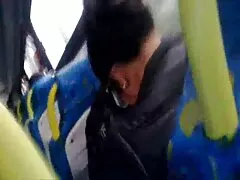 黒人男性は彼の陰茎でロシアの女の子を打ち負かしました。 女性 専用 えろ 動画